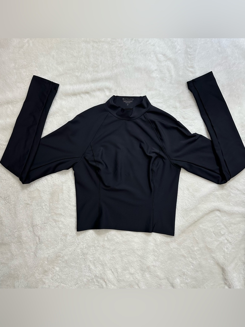 Athleta North Point Crop Rashguard - Black - Size Small